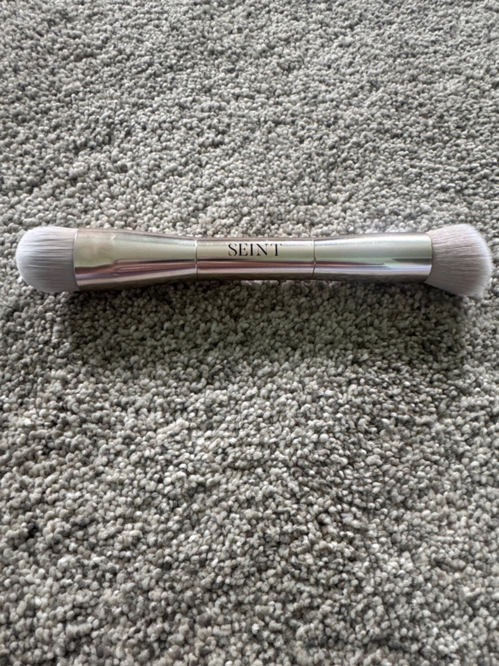SEINT Dual-Ended Silver Makeup Brush - Double Precision Application powder brush